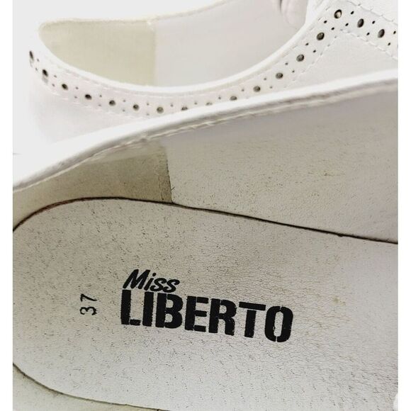 Miss‎ Liberto Silver Wingtip Shoes - Size 37/US 6.5 - Picture 3 of 8